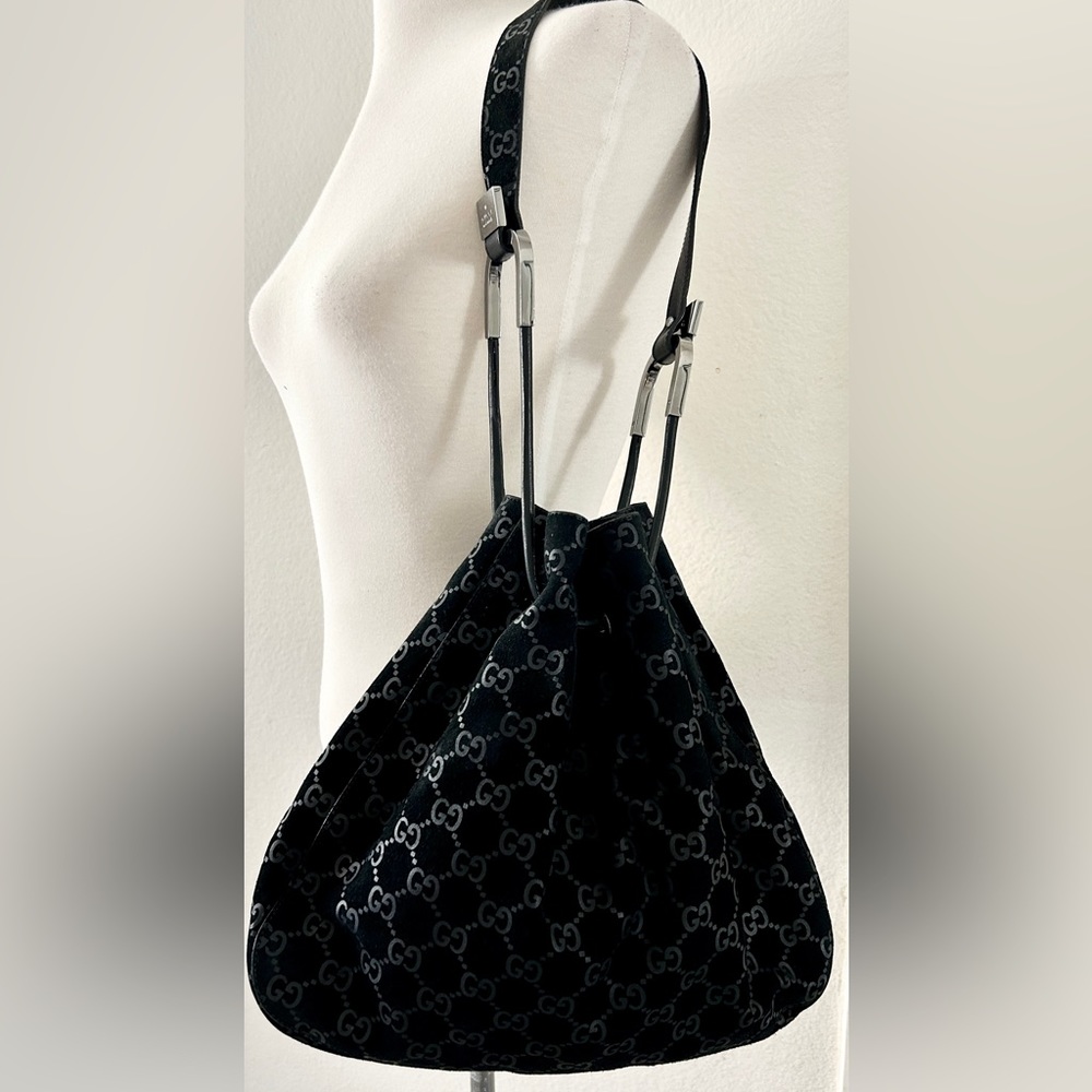 RARE Gucci vintage GG Suede shoulder bag